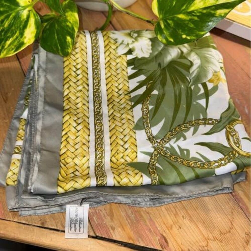 Vintage Style Black Panther Tropical Silk-Feel Scarf - Picture 2 of 2